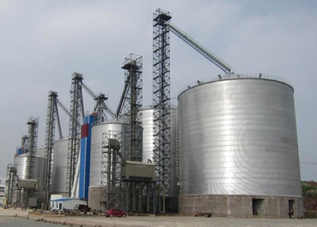 和舍镇大型钢板库构造参数及水泥储存质量